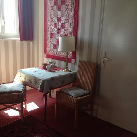 לינה וארוחת בוקר La Liniere