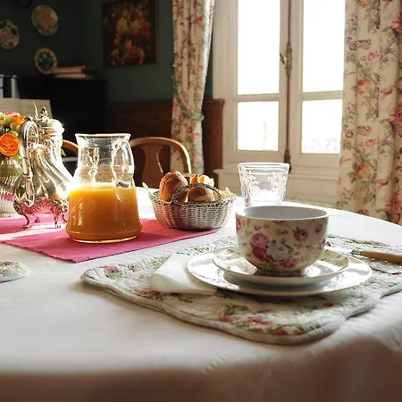 לינה וארוחת בוקר La Liniere La Rivière-Saint-Sauveur