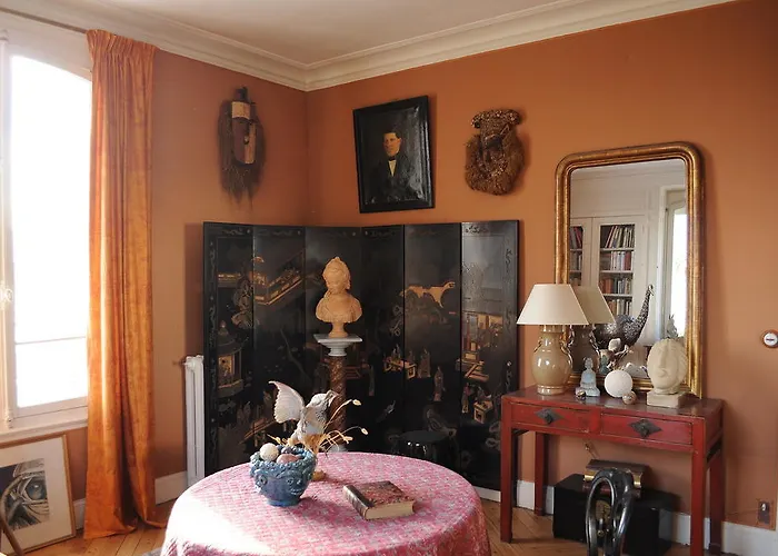 Couette-café La Liniere 3*