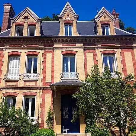 La Liniere 4* La Riviere-Saint-Sauveur
